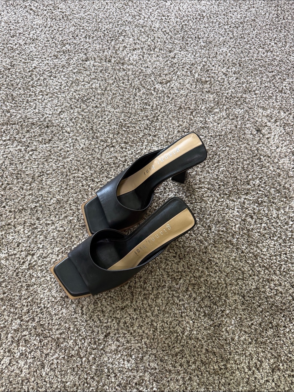Gianni Bini black leather mule sandals geometric heel open square toe.Size 8.5 M - Picture 3 of 6